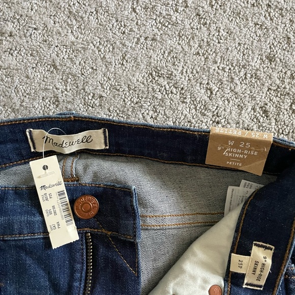 Madewell 9” High Rose Skinny Jeans - Picture 3 of 4